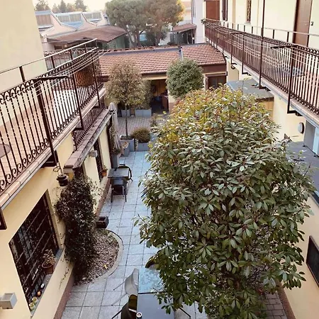 Maura's فندق مبيت وإفطار