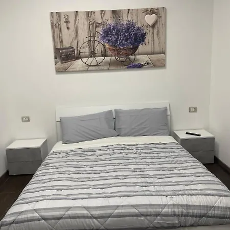 Alojamento de Acomodação e Pequeno-almoço Maura's Gallarate